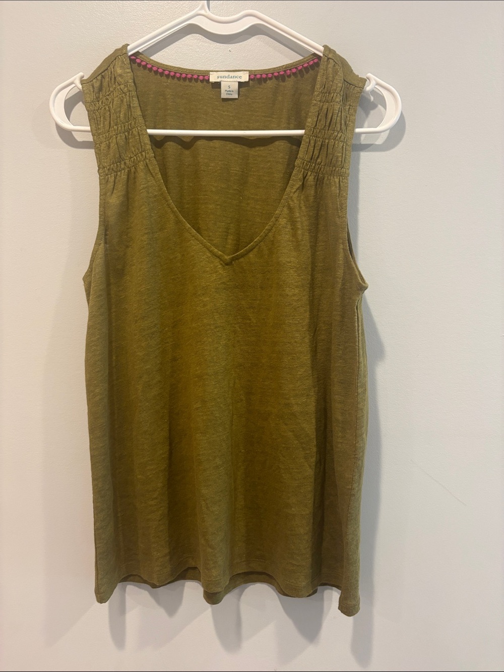 Sundance Olive V-Neck Smocked Shoulder Tank ptp 19 length 26 Top